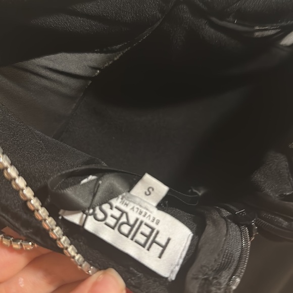 Perfect condition black mini dress - Picture 5 of 8